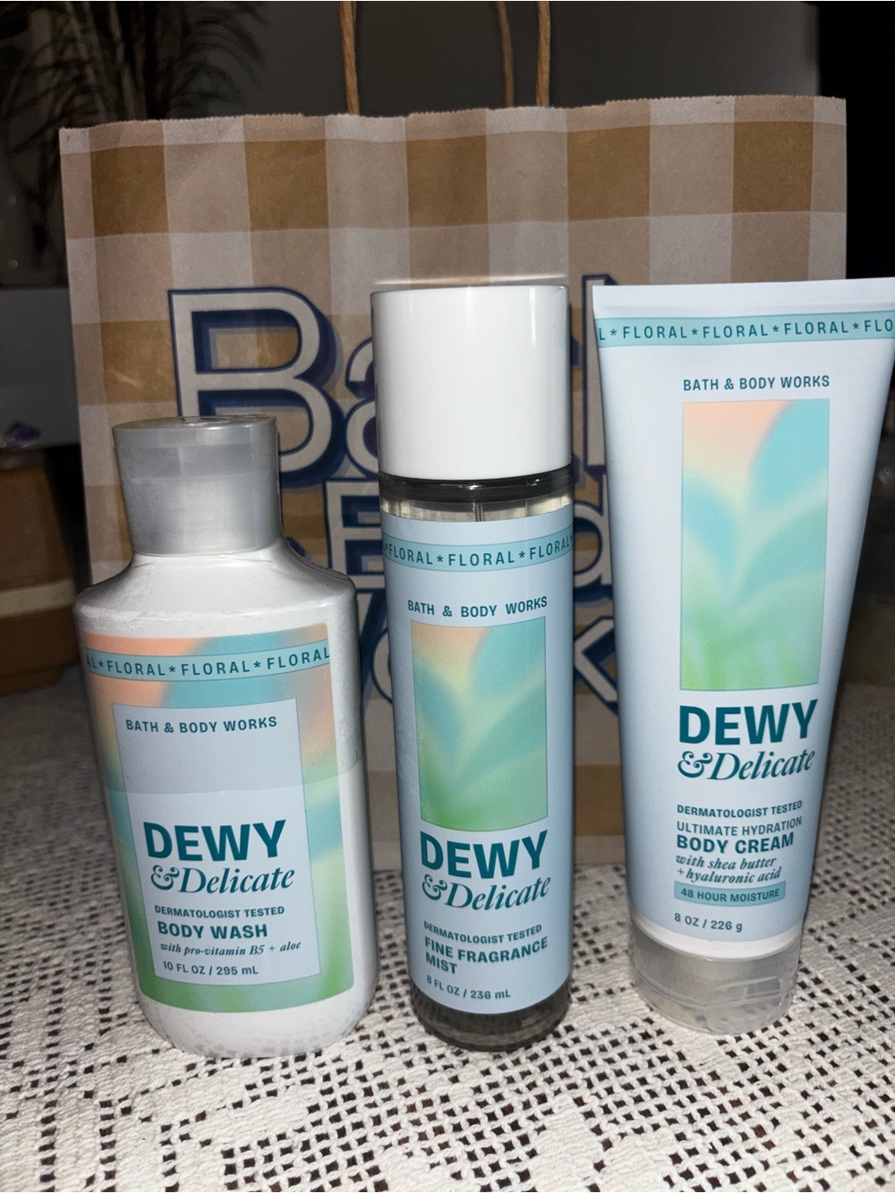 (2026) Bath & Body Works Dewy & Delicate Body Wash, Mist & Cream